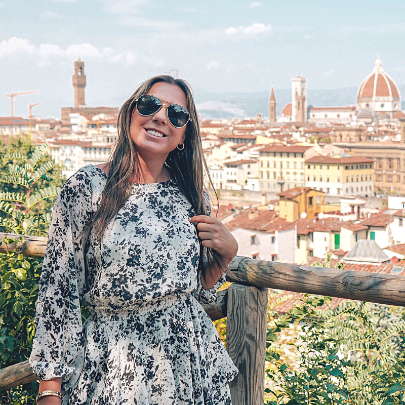 woman on sunglasses